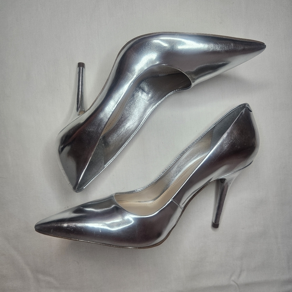 Arezzo Emily High Stiletto - Silver Synthetic Chrome NWT Sz 5.5